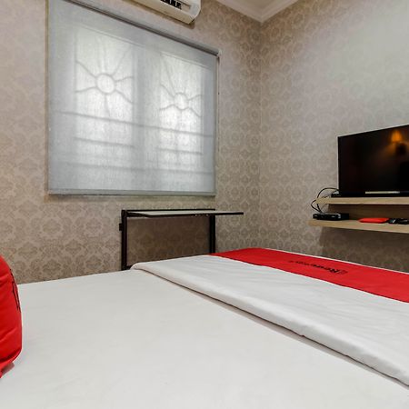 Reddoorz Plus Near Lippo Cikarang Mall 베카시 외부 사진