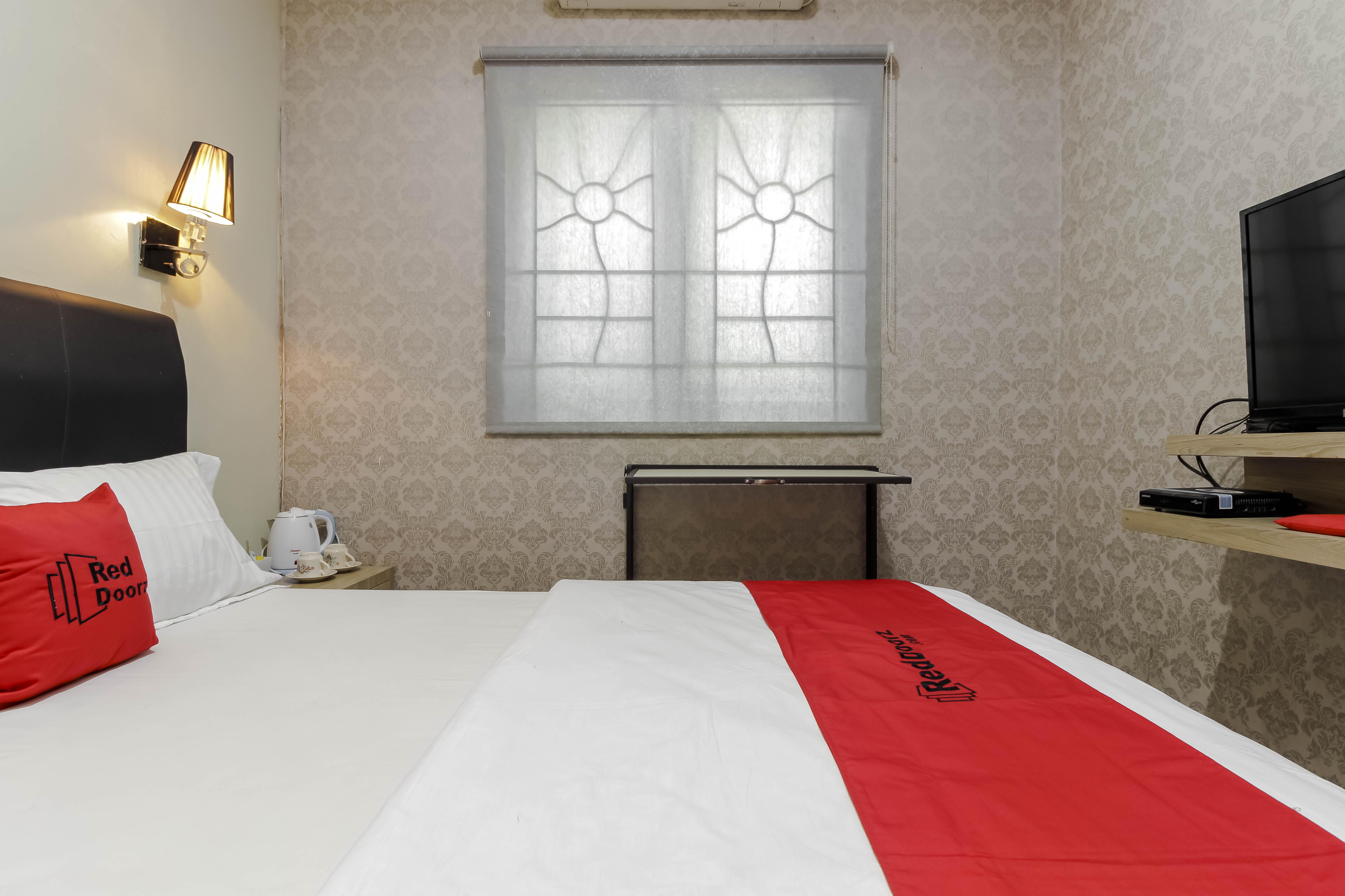 Reddoorz Plus Near Lippo Cikarang Mall 베카시 외부 사진