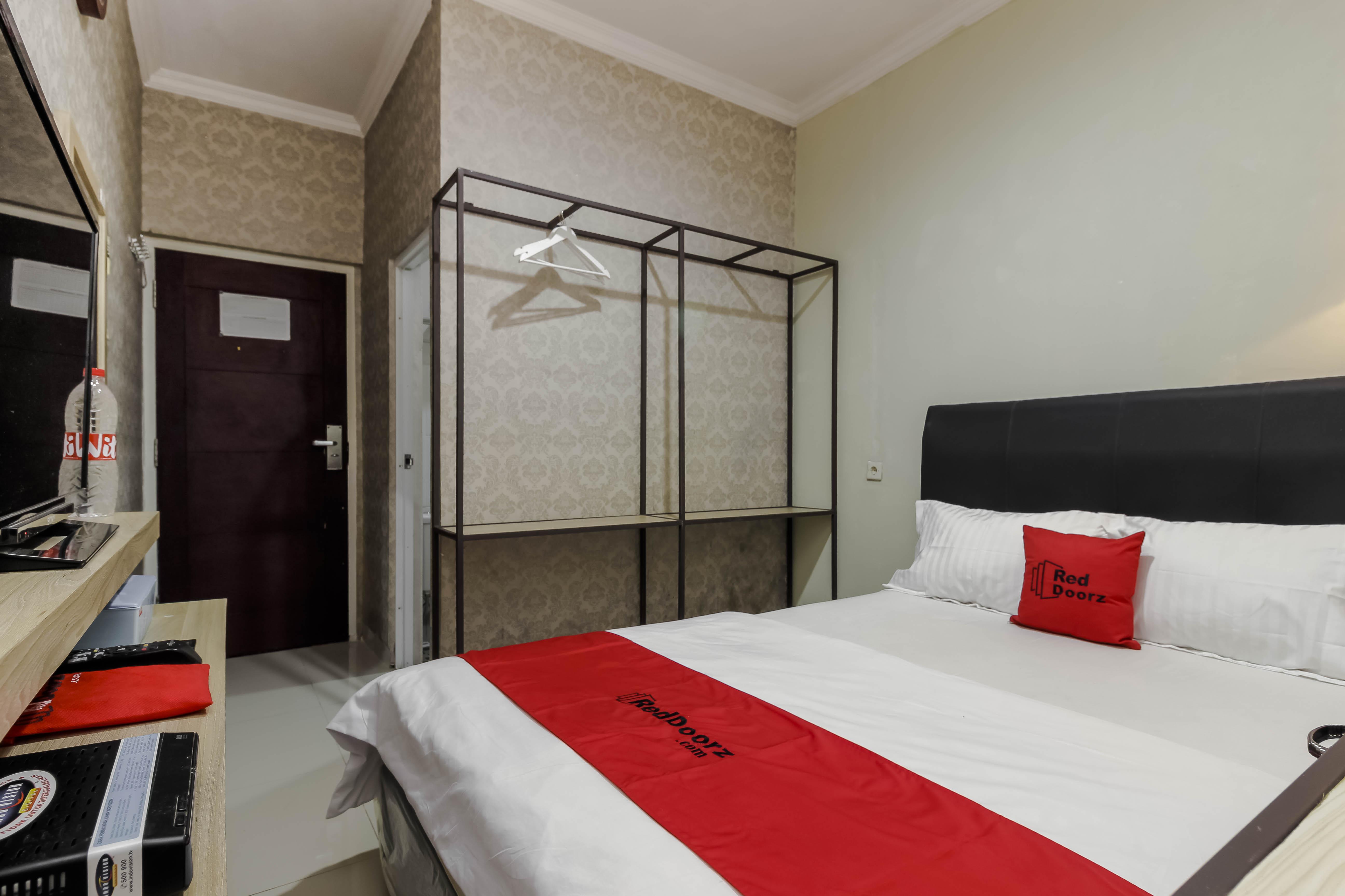 Reddoorz Plus Near Lippo Cikarang Mall 베카시 외부 사진