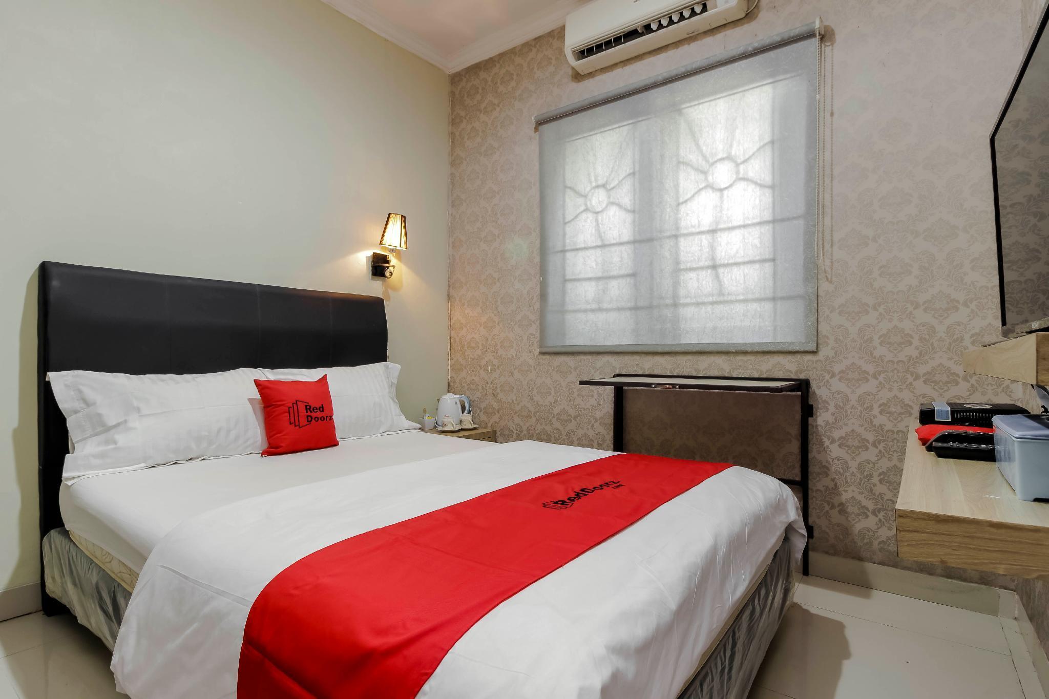 Reddoorz Plus Near Lippo Cikarang Mall 베카시 외부 사진
